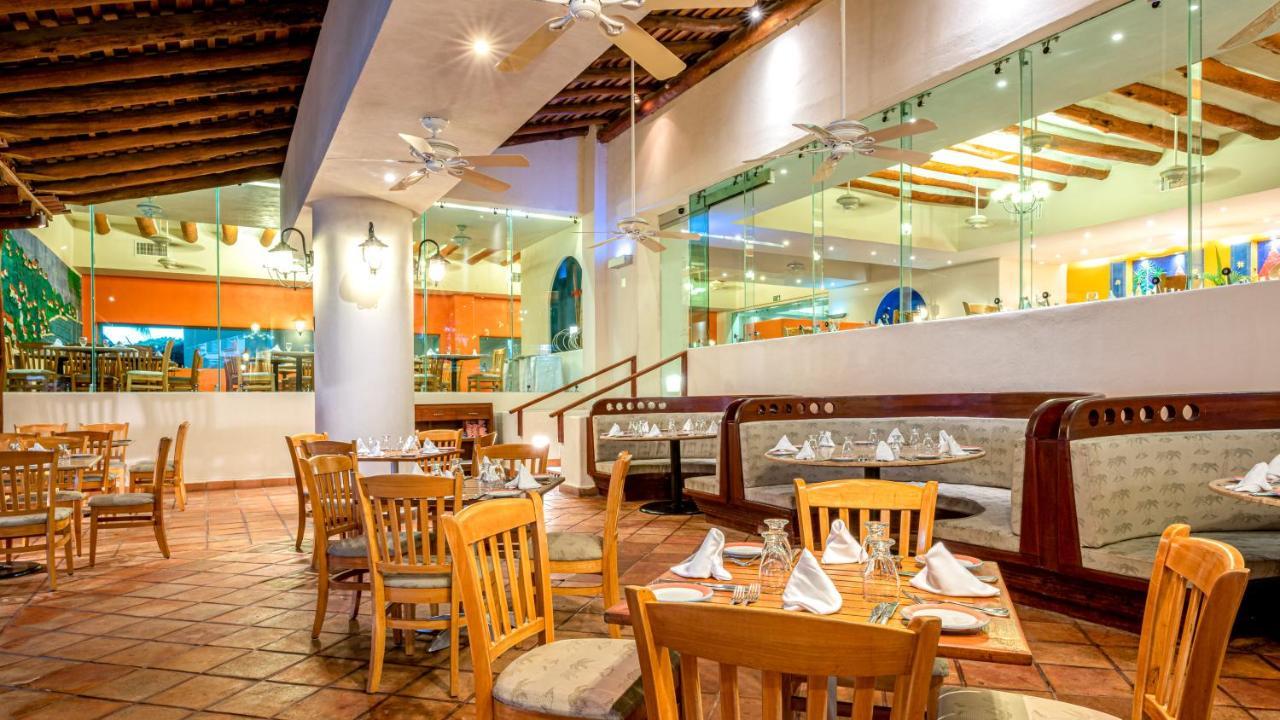 Park Royal Beach Ixtapa Exterior photo