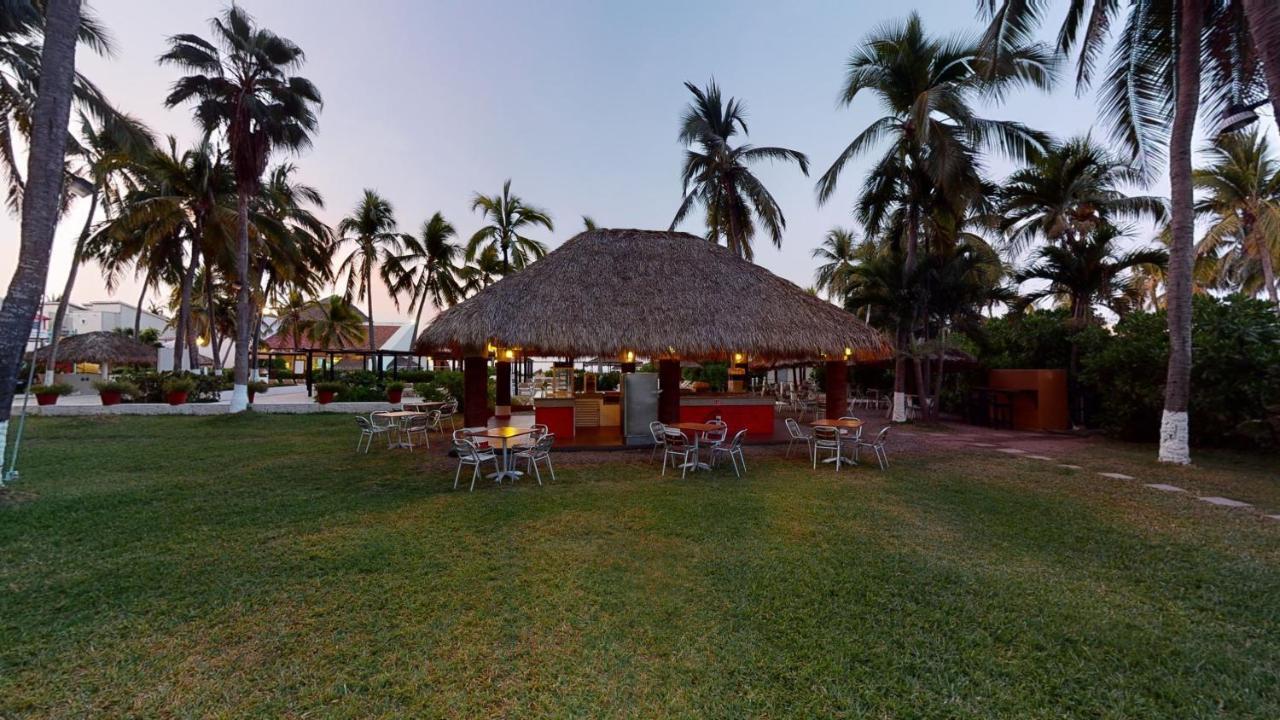 Park Royal Beach Ixtapa Hotel Ixtapa  Exterior photo